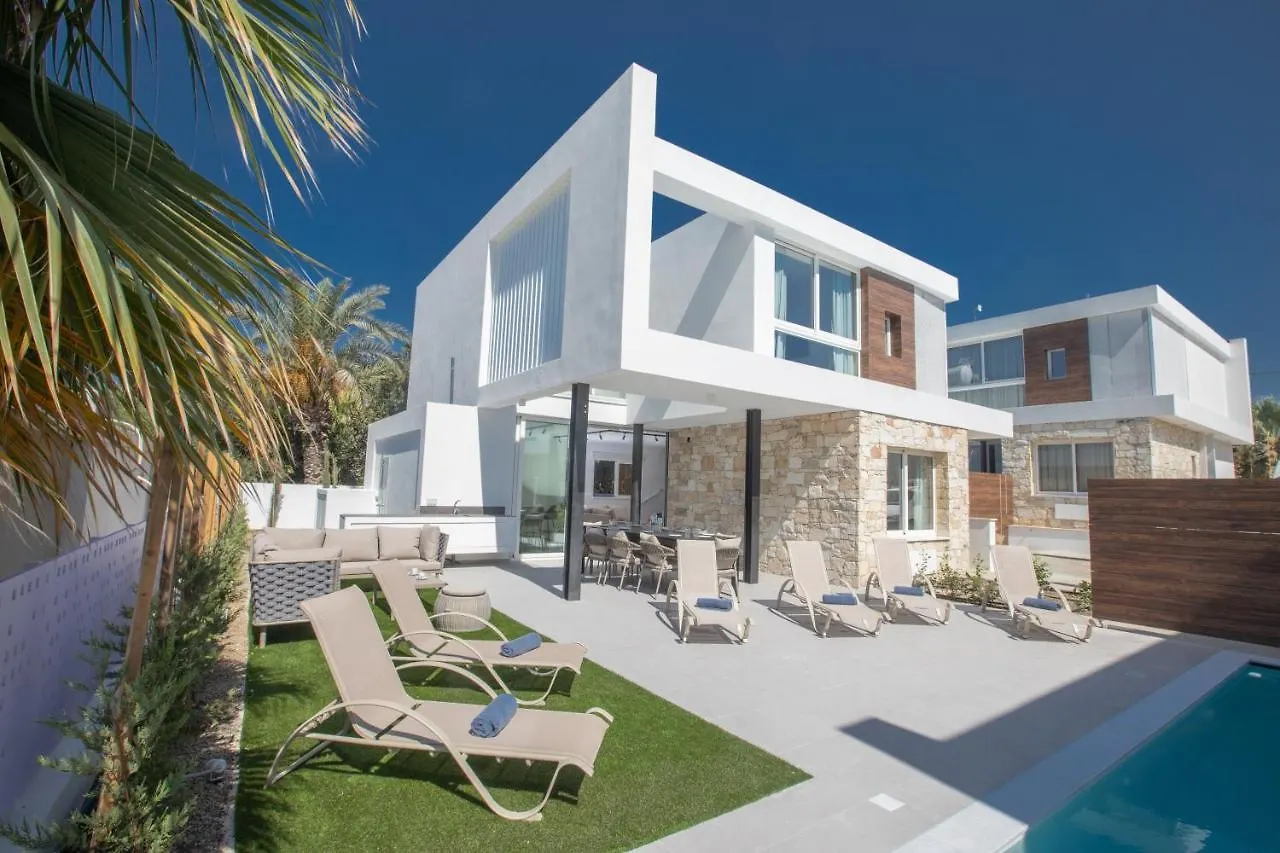 Kube Luxury Villas Agia Napa