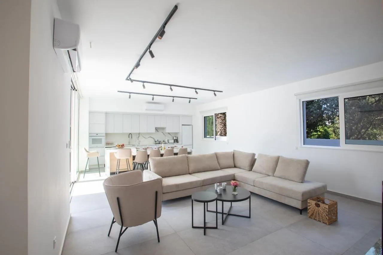 Kube Luxury Villas Agia Napa